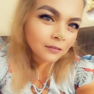 Meet your Posher, Edith